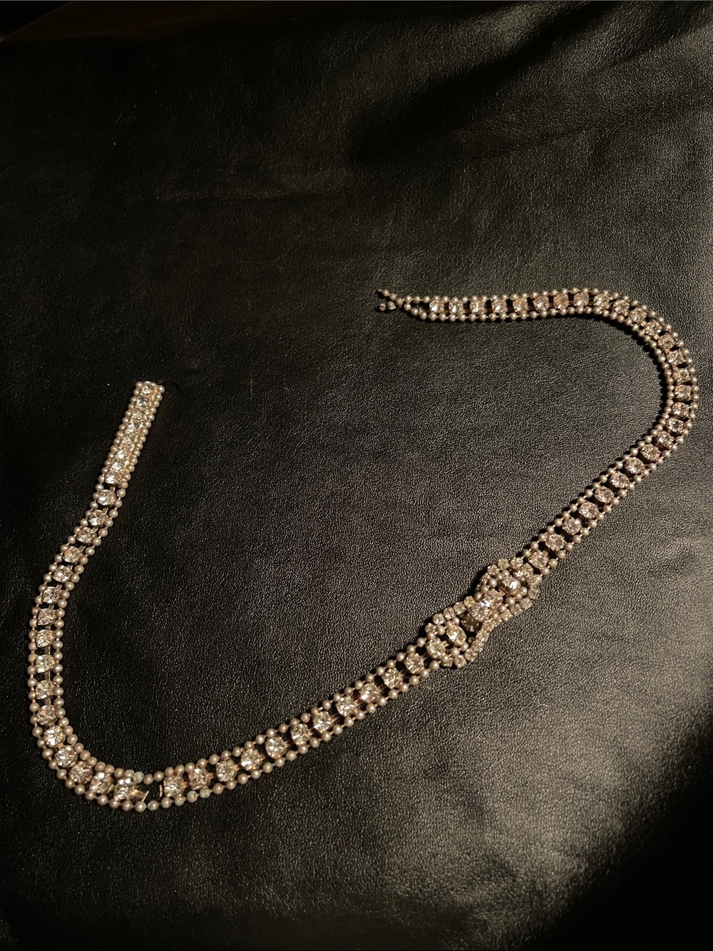 U-fix/it Elegant Crystal Link Waist Chain - Silver Tone. Approx. 18inch. End-end